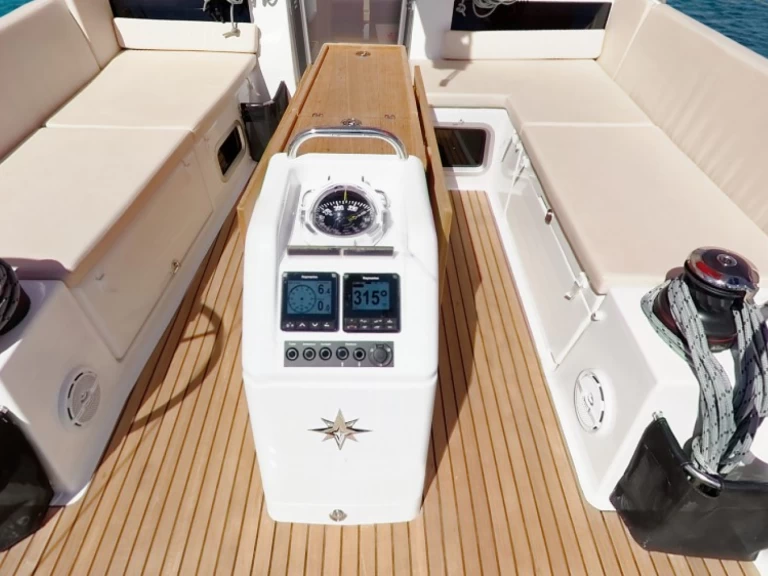 Noleggio Barca a vela con o senza skipper Jeanneau a Ibiza Town