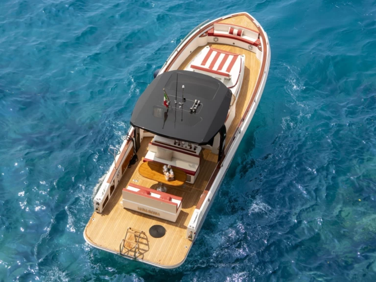 Noleggio barche Positano economico 38 Ft