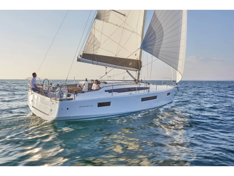 Noleggiare una Jeanneau Sun Odyssey 410 a Lefkáda