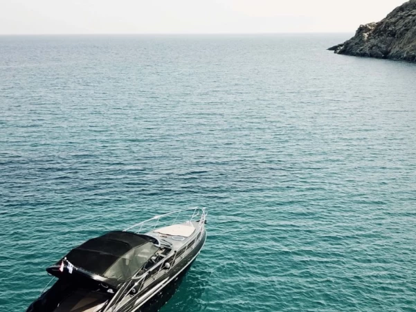 Noleggiare una Cranchi Cranchi 40 a Mykonos (Citta)