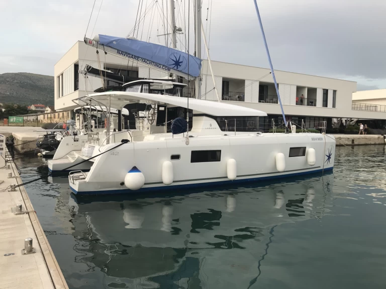 Noleggio Catamarano con o senza skipper Lagoon a Néa Péramos