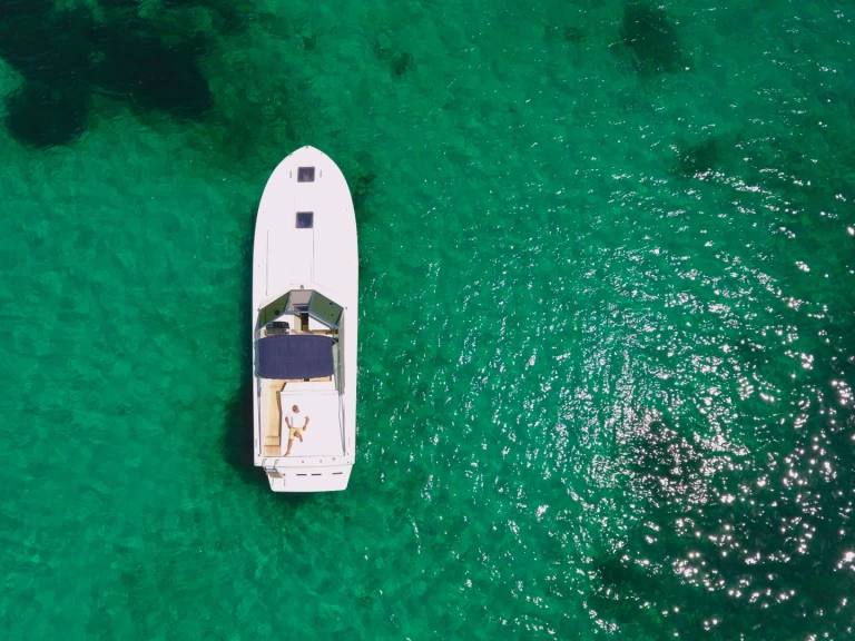 Noleggio barche Itama Itama 38 a Porto Rotondo su Samboat