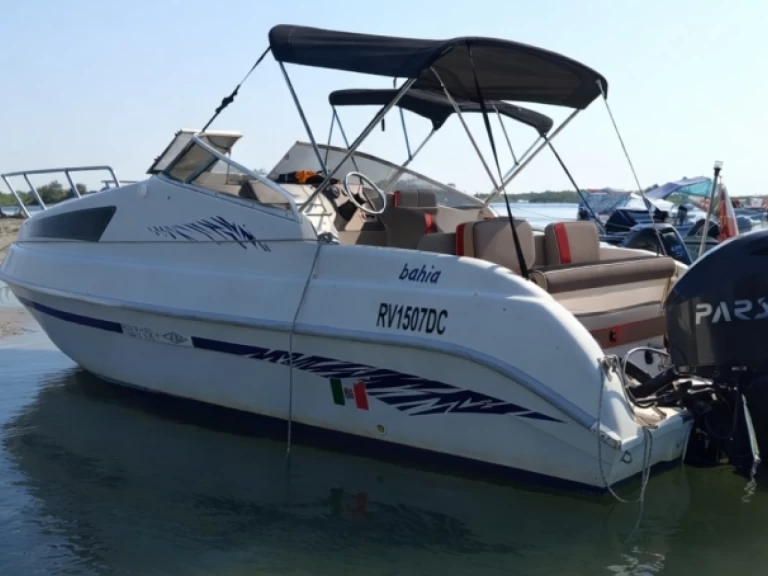 Noleggio Barca a motore con o senza skipper Aquabat a Venezia