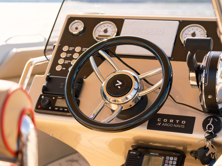 Noleggio a Zara – Bulldog 600 su SamBoat