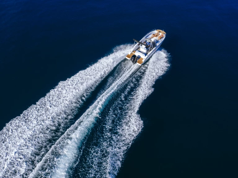 Noleggio Barca a motore Oktogon con patente nautica