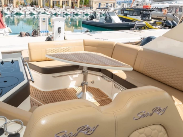 Noleggio a Ayia Napa – Sea Ray Sundancer 320 su SamBoat