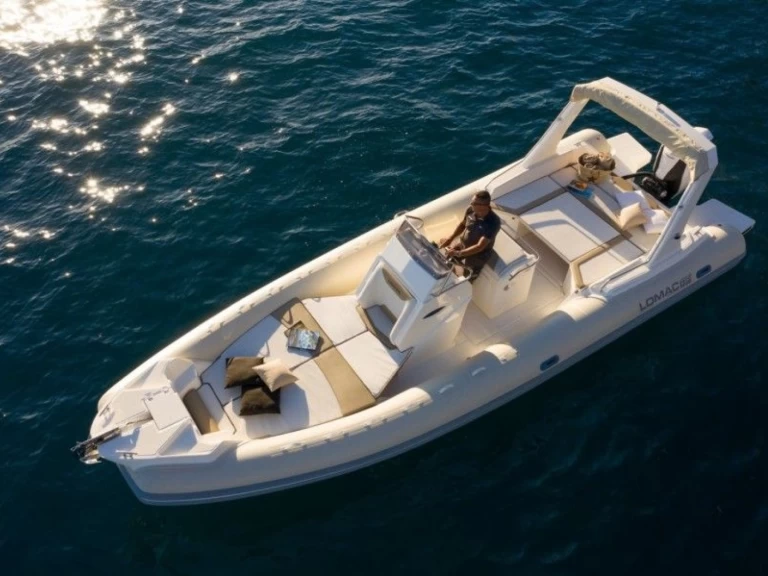Noleggio Gommone Lomac con patente nautica