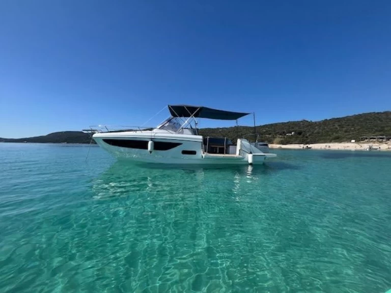 Noleggiare una Bénéteau FLYER 9 SUNdeck a Ajaccio