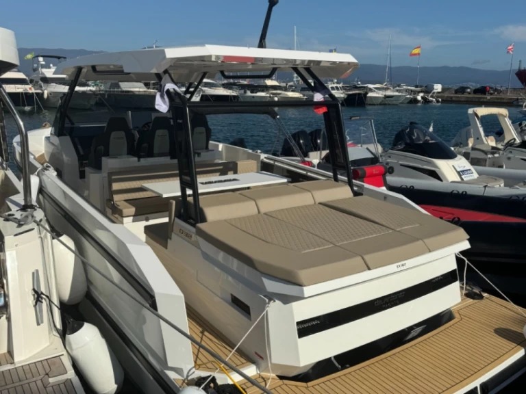 Noleggio a Ajaccio – DE ANTONIO Yachts D33 CRUISER su SamBoat