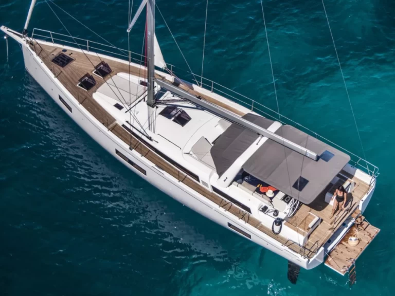 Noleggiare una Bénéteau Oceanis 54 a Sant Antoni de Portmany