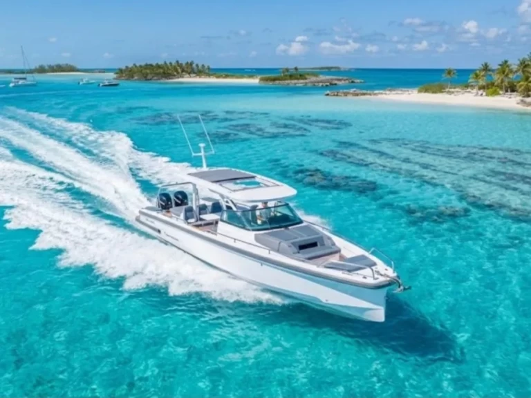 Noleggiare una Axopar 38 Sun-Top a Miami