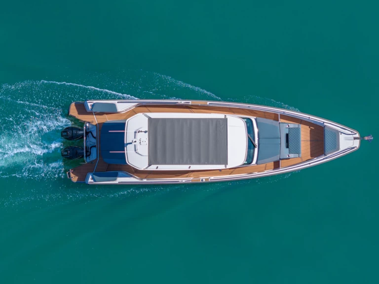 Noleggio Barca a motore con o senza skipper Axopar a Miami