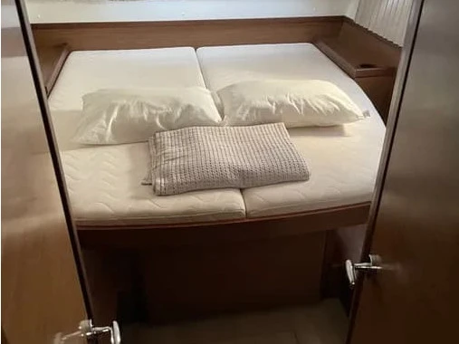 Noleggio Catamarano Lagoon con patente nautica