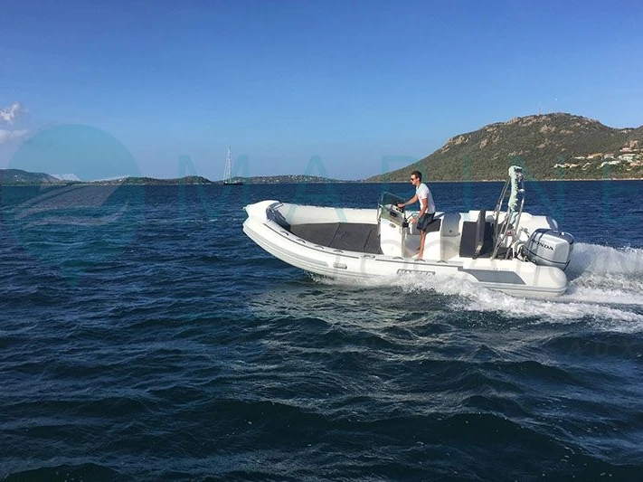 Gommone a noleggio a Porto-Vecchio al miglior prezzo