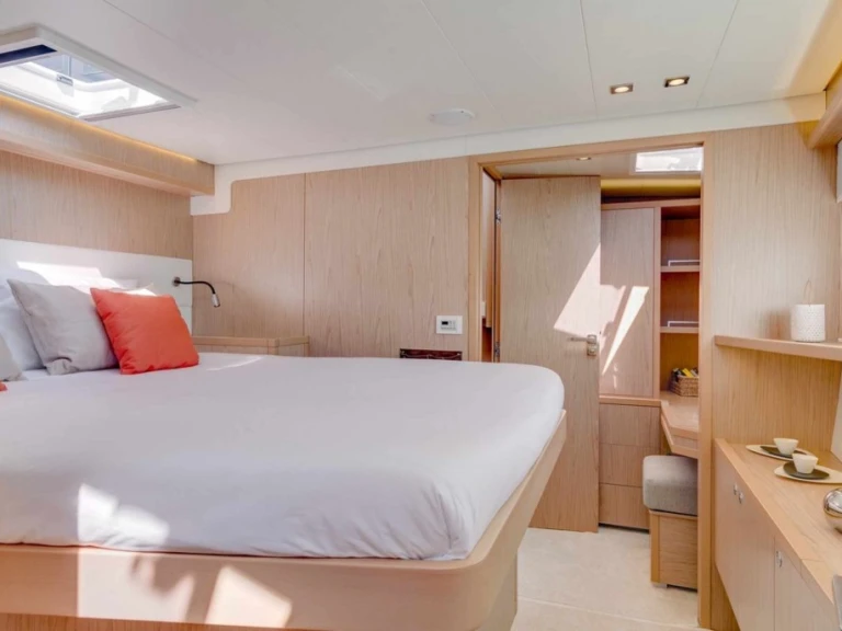 Noleggiare una Lagoon Lagoon 52 F a Saint-Tropez