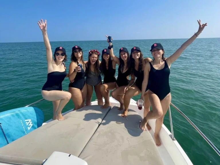 Noleggio Barca a motore con o senza skipper Rinker a Málaga