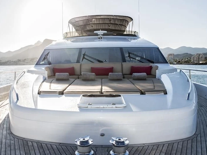 Noleggiare una Princess Princess 85 a Port Vauban