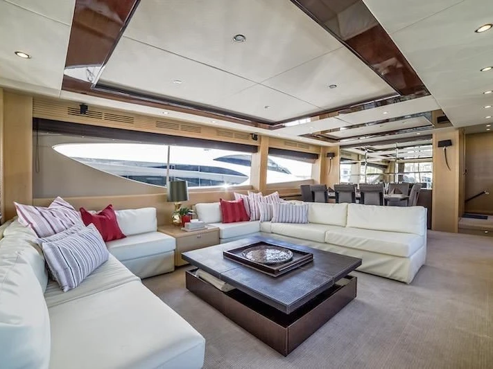 Noleggio barche Princess Princess 85 a Port Vauban su Samboat