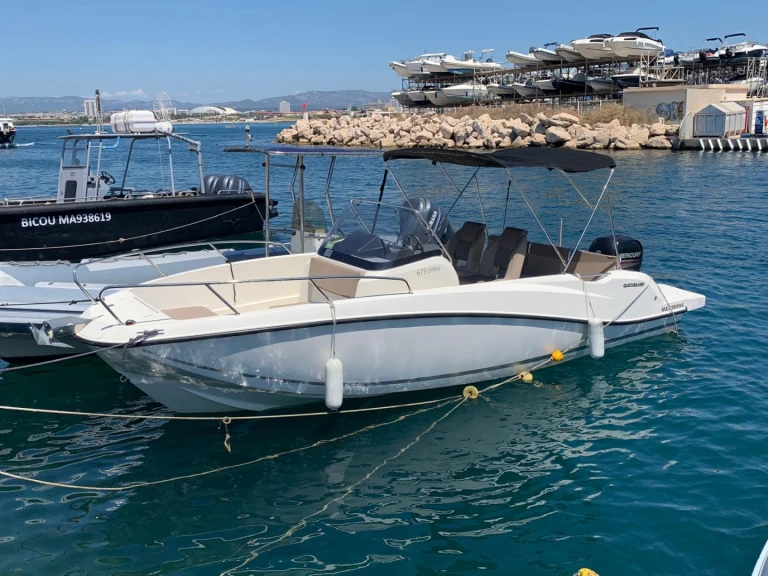 Noleggio Barca a motore Quicksilver con patente nautica