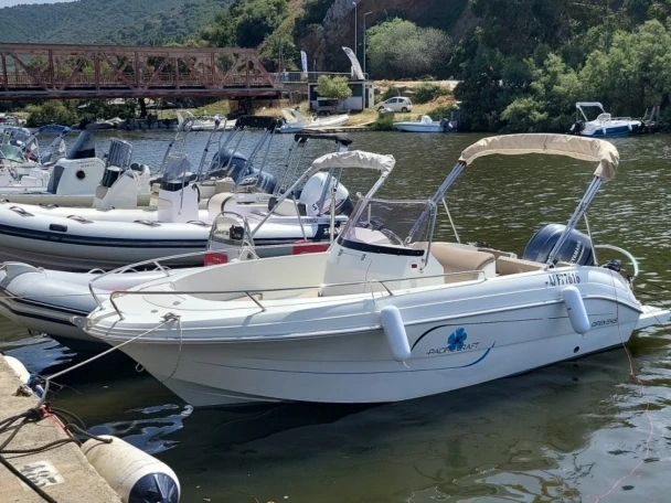 Noleggio barche Pacific Craft Pacific Craft 545 Open a San Fiorenzo su Samboat