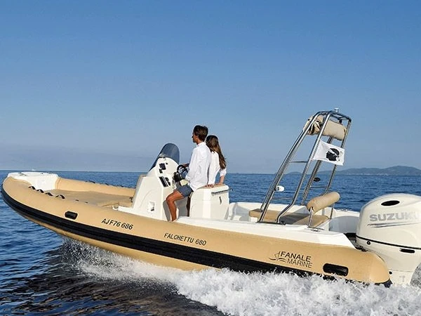 Gommone a noleggio a San Fiorenzo al miglior prezzo