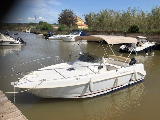 Noleggio a Les Salins d'Hyères – B2 Marine Cap Ferret 652 DC su SamBoat