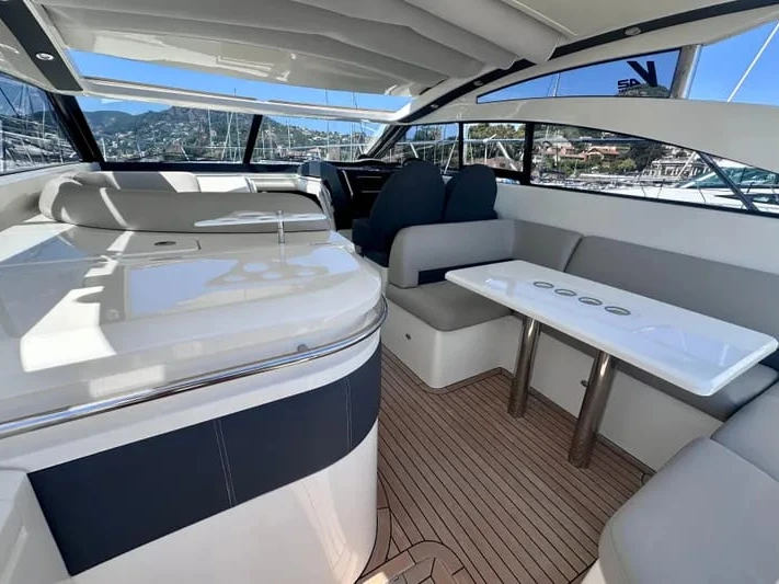 Noleggio a Villeneuve-Loubet – Princess Princess V42 su SamBoat