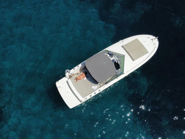 Noleggiare una Tornado Marine Tornado 38 a Portofino