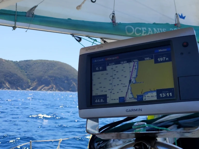 Noleggio barche Bénéteau Oceanis 321 a Arzon su Samboat