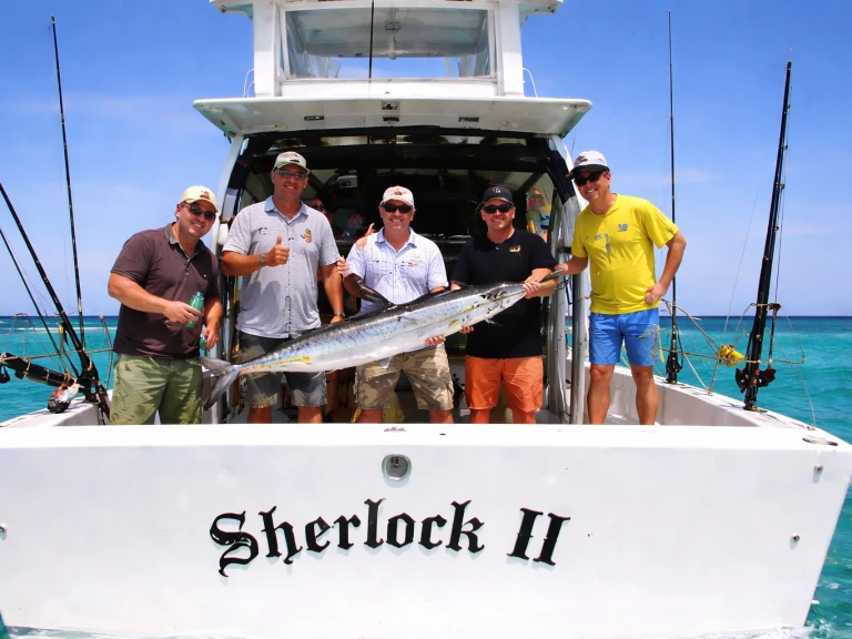 Noleggio Barca a motore Custom con patente nautica