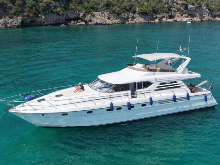 Noleggio Yacht di lusso a Lisbona – Princess 65