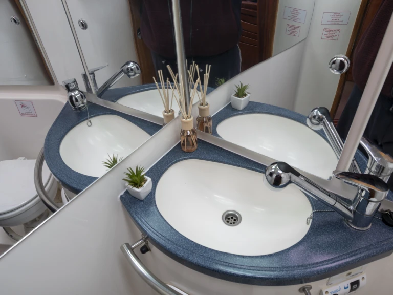 Noleggiare una Bavaria Bavaria 40 Cruiser a Palioúri