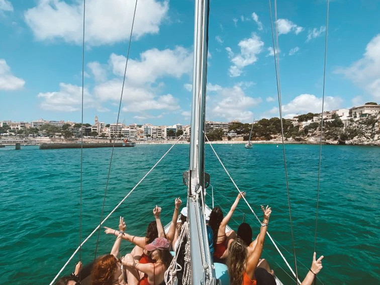 Noleggio Barca a vela a Porto Cristo – Comar comet 11 plus