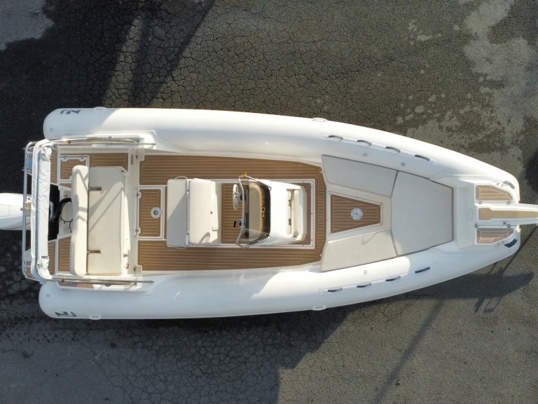 Noleggio barche Nuova Jolly NJ 700 XL a Monaco-Ville su Samboat