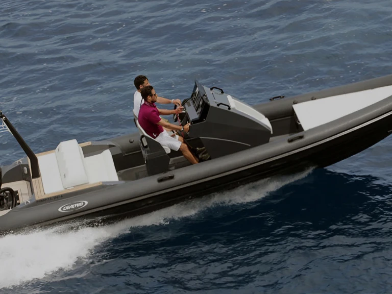 Noleggiare una DIVERIB 780 a Mykonos (Citta)