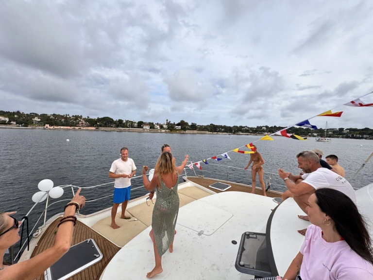 Noleggio a Golfe-Juan – Fountaine Pajot Cumberland 44 su SamBoat