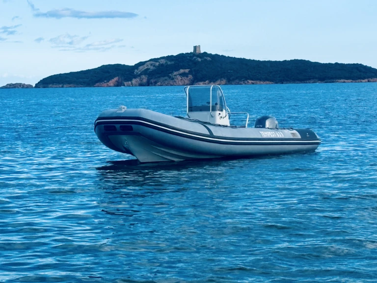 Noleggio barche Pinarellu economico Tempest 625 work