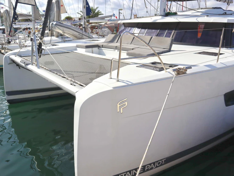 Noleggio Catamarano con o senza skipper Fountaine Pajot a Néa Péramos