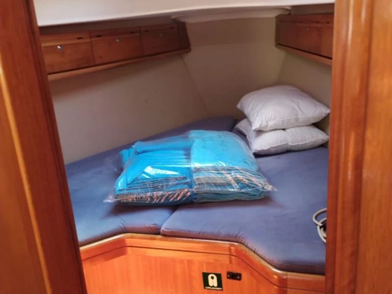 Noleggiare una Bavaria Cruiser 33 a Lefkáda