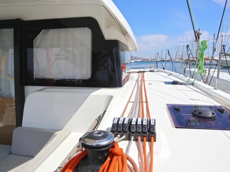 Noleggio Catamarano con o senza skipper Excess a Néa Péramos