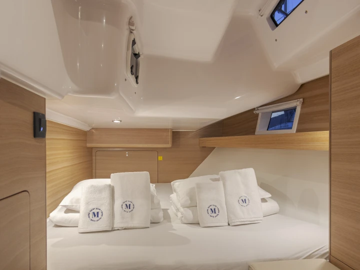 Barca a vela a noleggio a Trogir al miglior prezzo