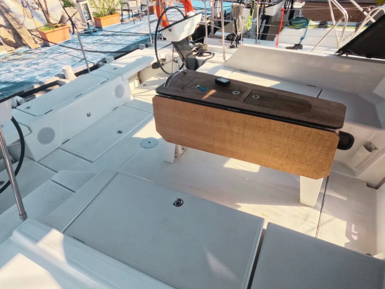 Noleggio Barca a vela Dufour con patente nautica