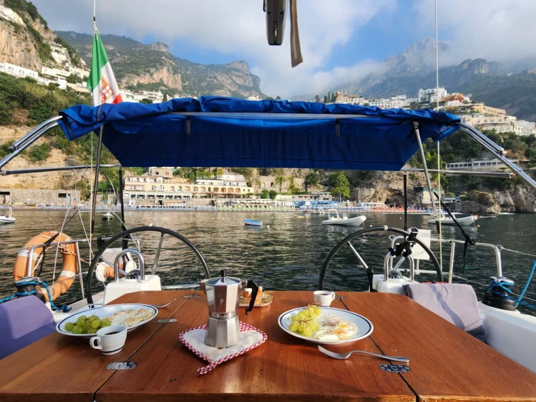 Noleggio Barca a vela a Procida – Bénéteau Oceanis 35