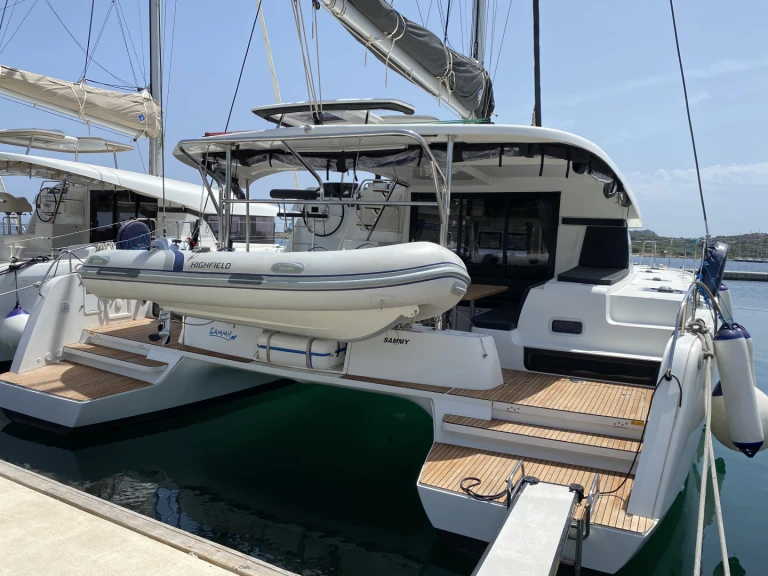 Noleggiare una Lagoon Lagoon 42 a San Teodoro