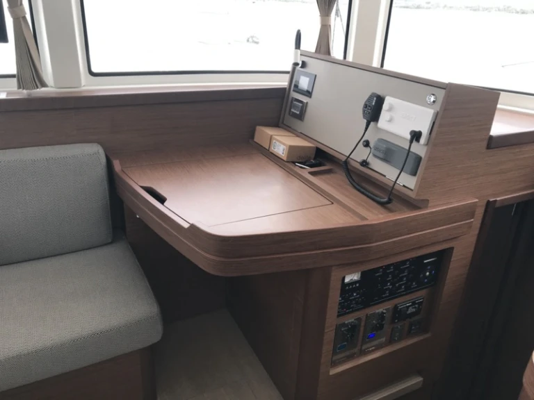 Noleggio barche San Teodoro economico Lagoon 42