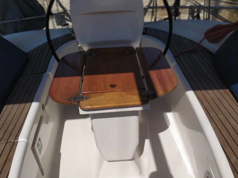 Barca a vela a noleggio a Lefkáda al miglior prezzo