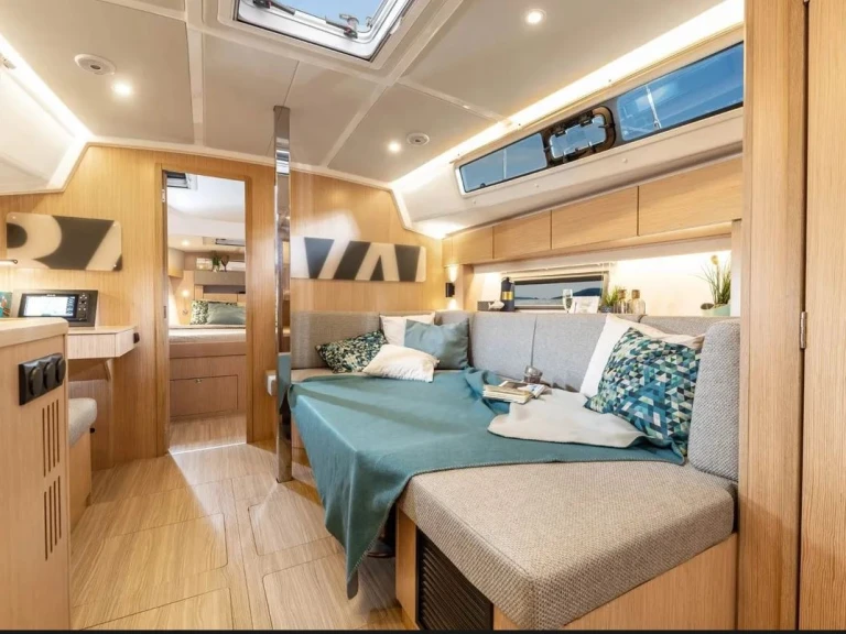 Noleggiare una Bavaria Bavaria C38 a Lefkáda