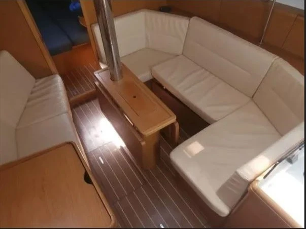Jeanneau Sun Odyssey 36i da affittare a  Lefkáda