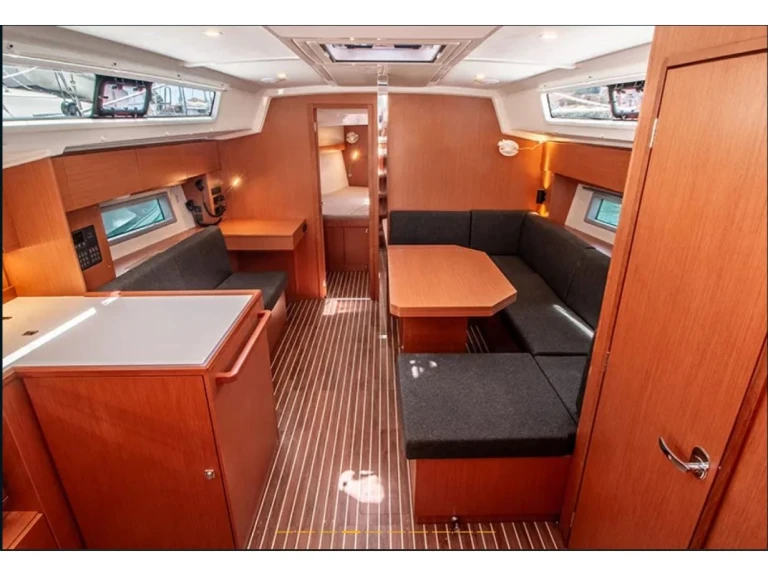 Noleggio barche Lefkáda economico Bavaria C42