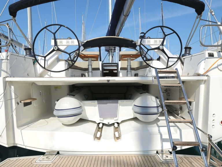 Noleggiare una Hanse Hanse 575 a Sukošan